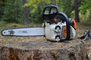 chainsaw for tree trimming