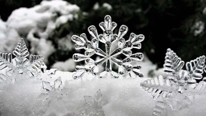 Christmas snowflake icicle